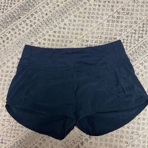 Lululemon Speed Up Mid-Rise Lined Short 4"